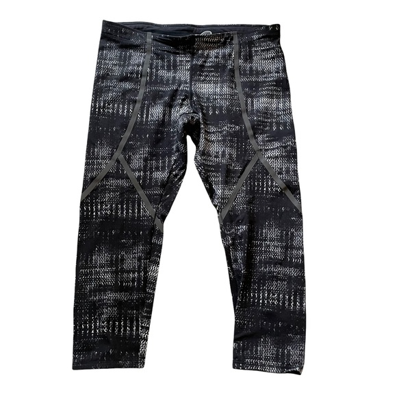 Nike Pants - EUC Nike Womens Lux Running Cropped‎ Tights Large
